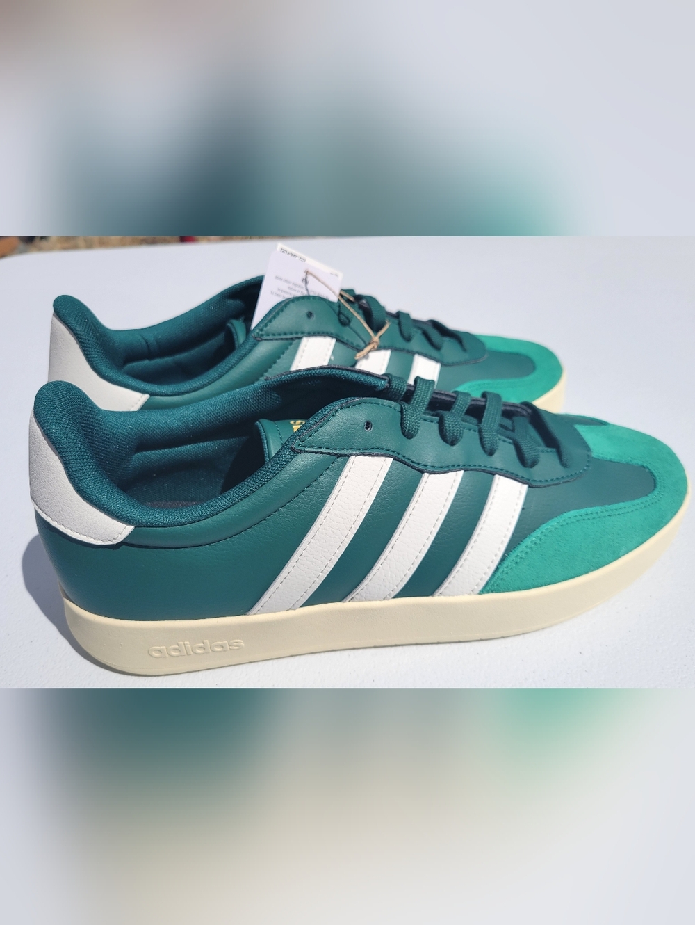 Mens 12.5 Adidas Barreda men’s sneakers in green, brand new without box - Picture 3 of 6